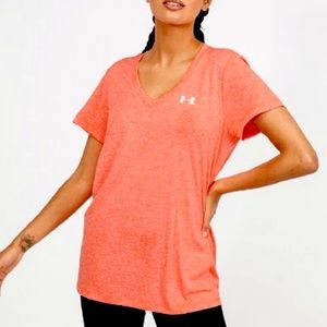 UNDER ARMOUR WOMENS SMALL  V NECK ORANGE T SHIRT